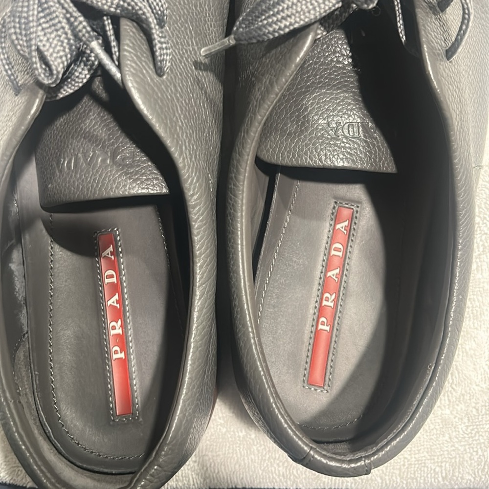 Prada Hammered Low-Top Sneakers in Green Leather - Picture 5 of 8